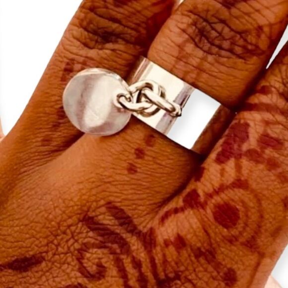 Silver Wide Band Coin Charm Ring NEW - Picture 2 of 4